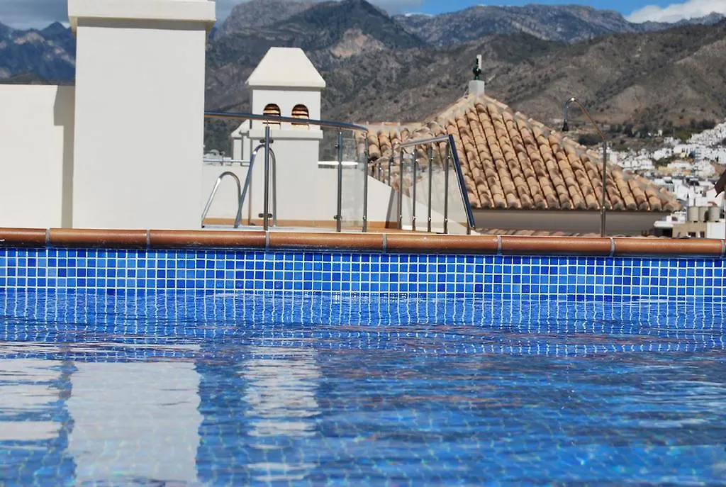 Apartamentos Plaza 네르하 아파트