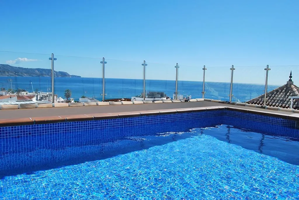 Apartamentos Plaza 네르하 스페인