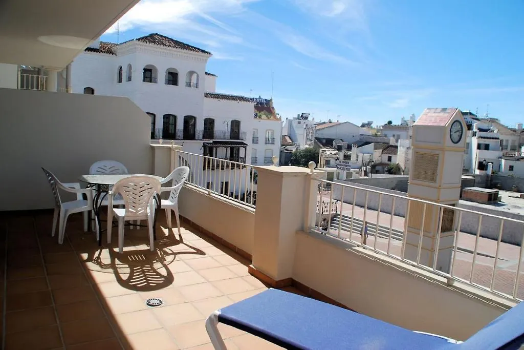 Apartamentos Plaza 네르하 아파트