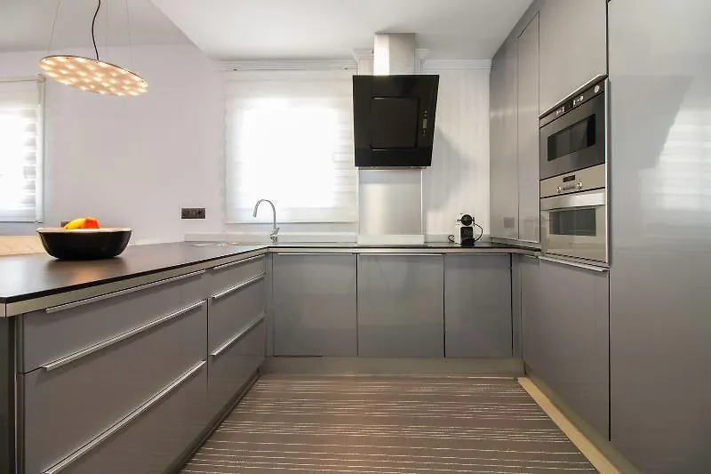 Apartamentos Plaza 네르하 아파트