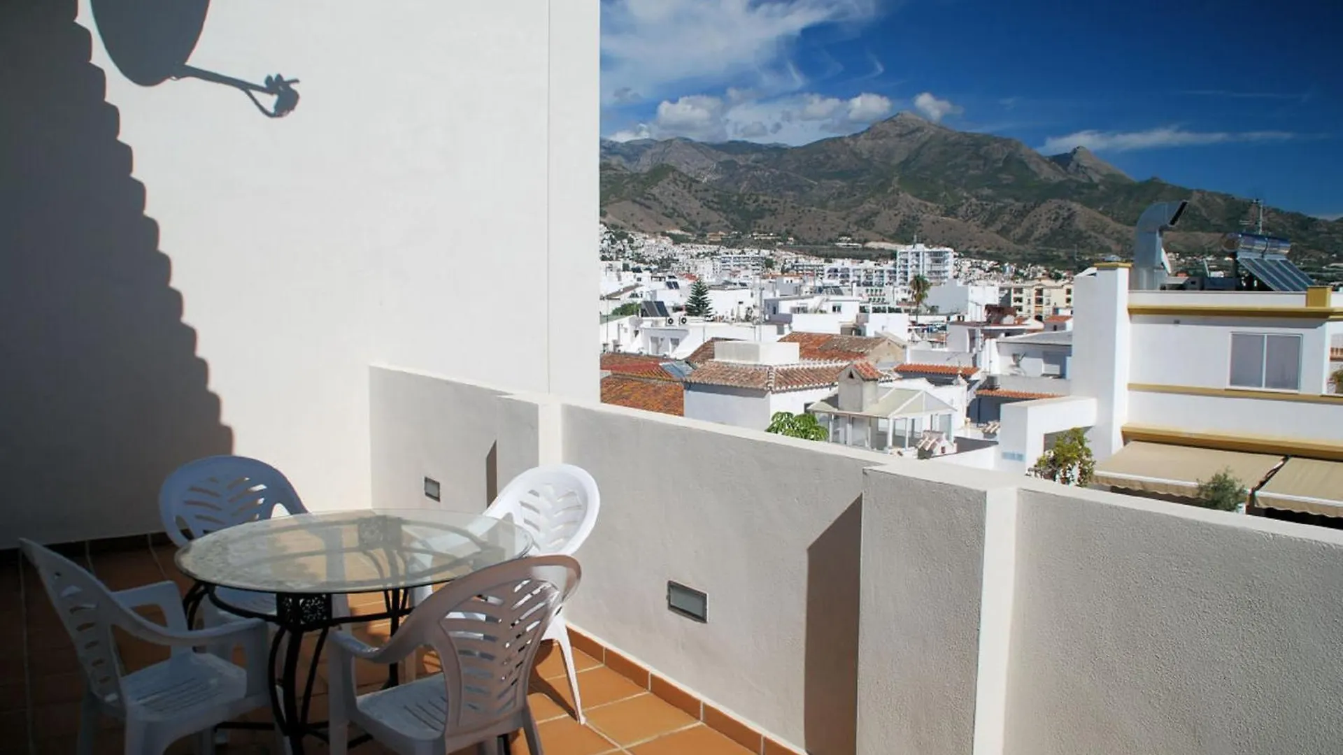 Apartamentos Plaza Nerja Apartment